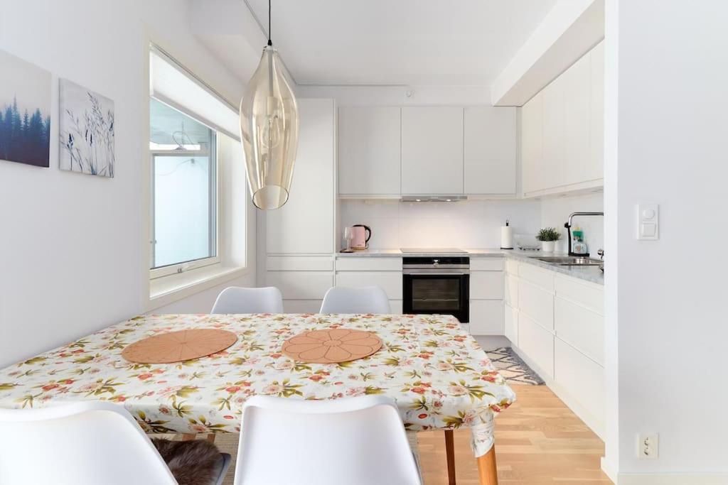 Bergen'S Finest: Sleek Oasis With Two Bedroom 外观 照片
