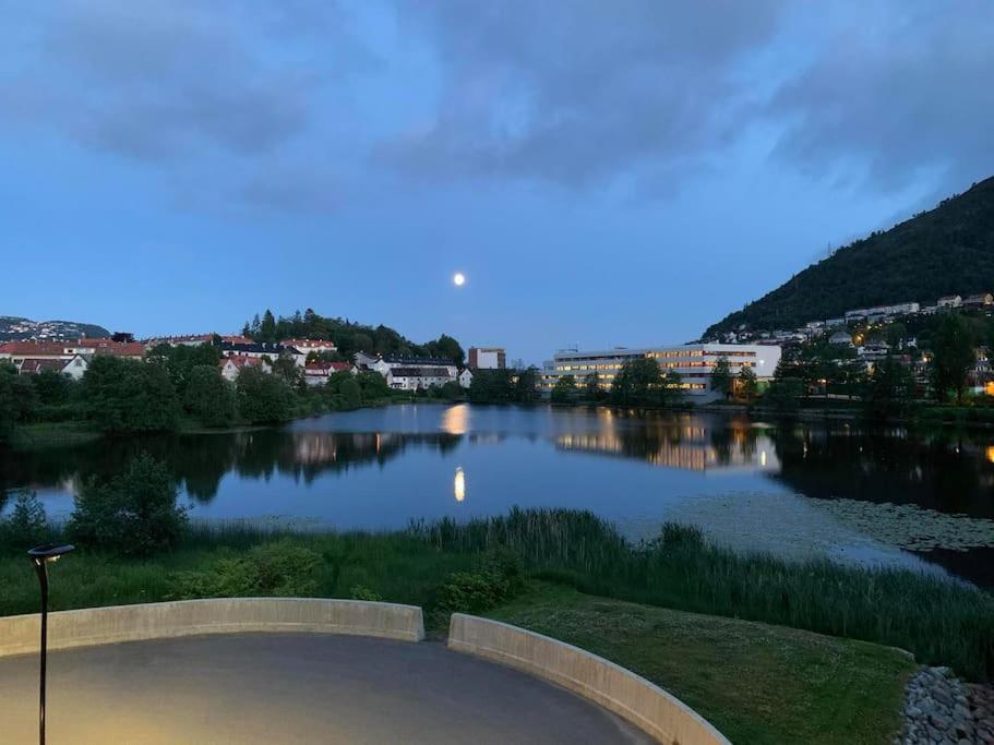 Bergen'S Finest: Sleek Oasis With Two Bedroom 外观 照片